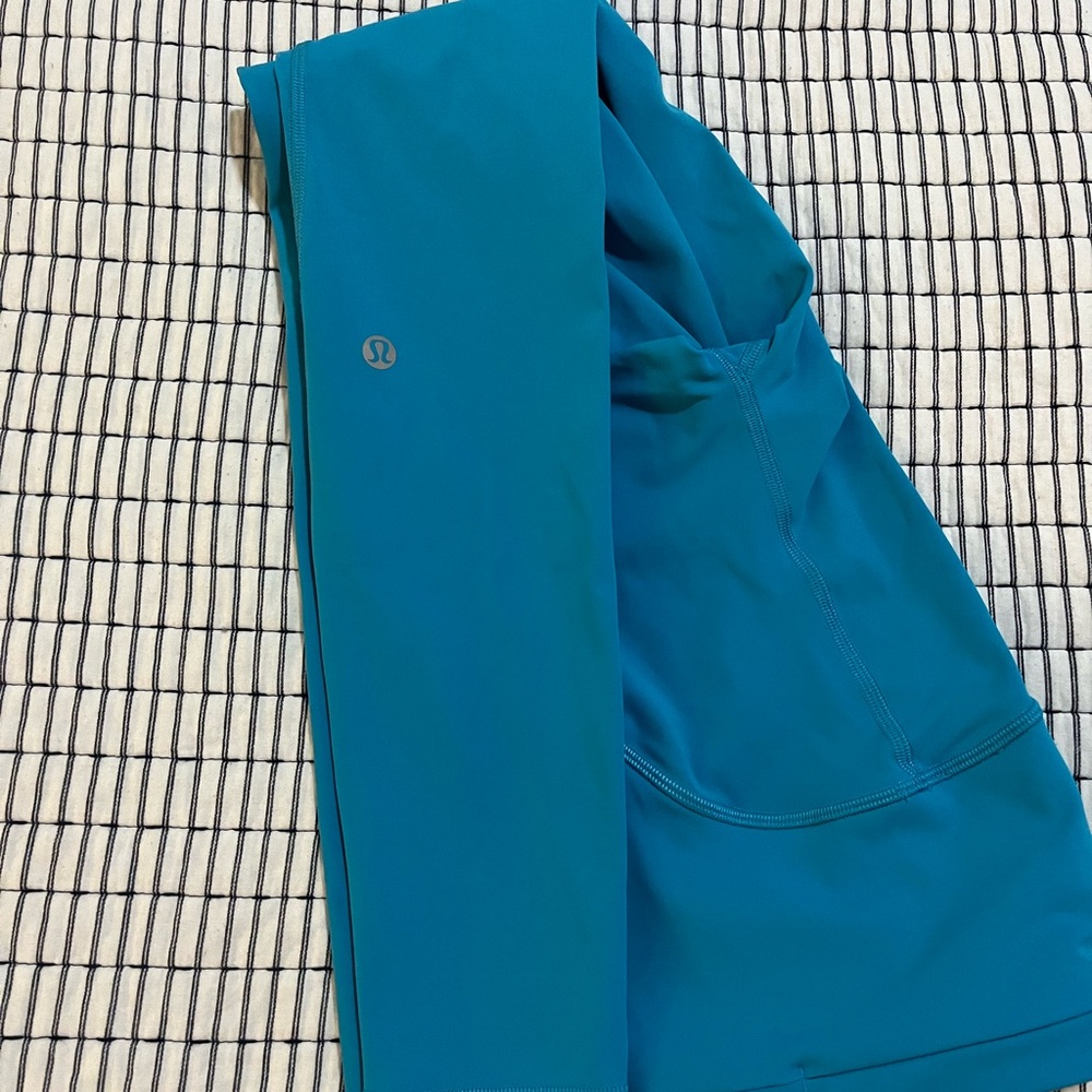 Lululemon size zero blue leggings
